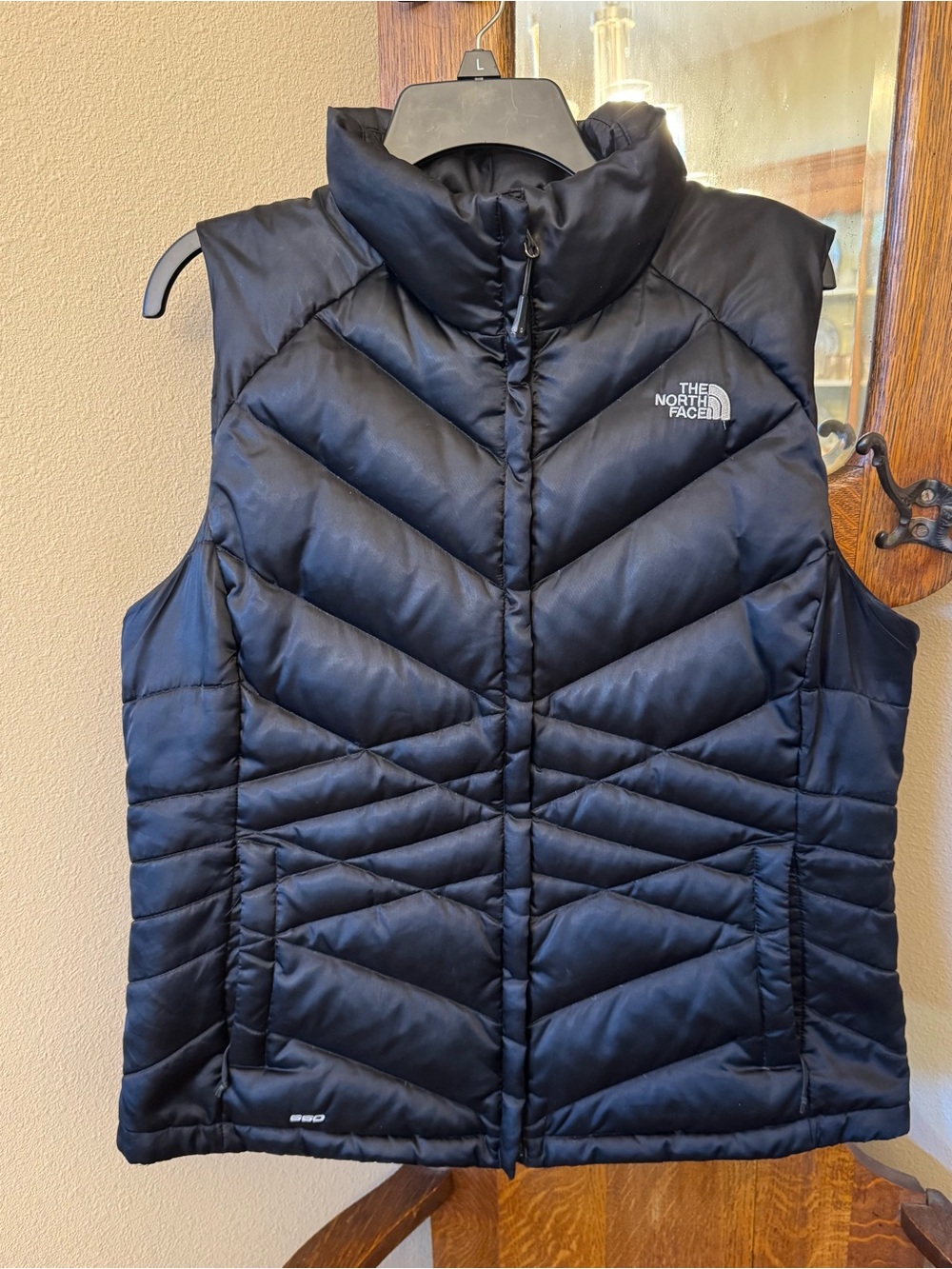 The North Face XL Women's Black Quilted Insulated Vest